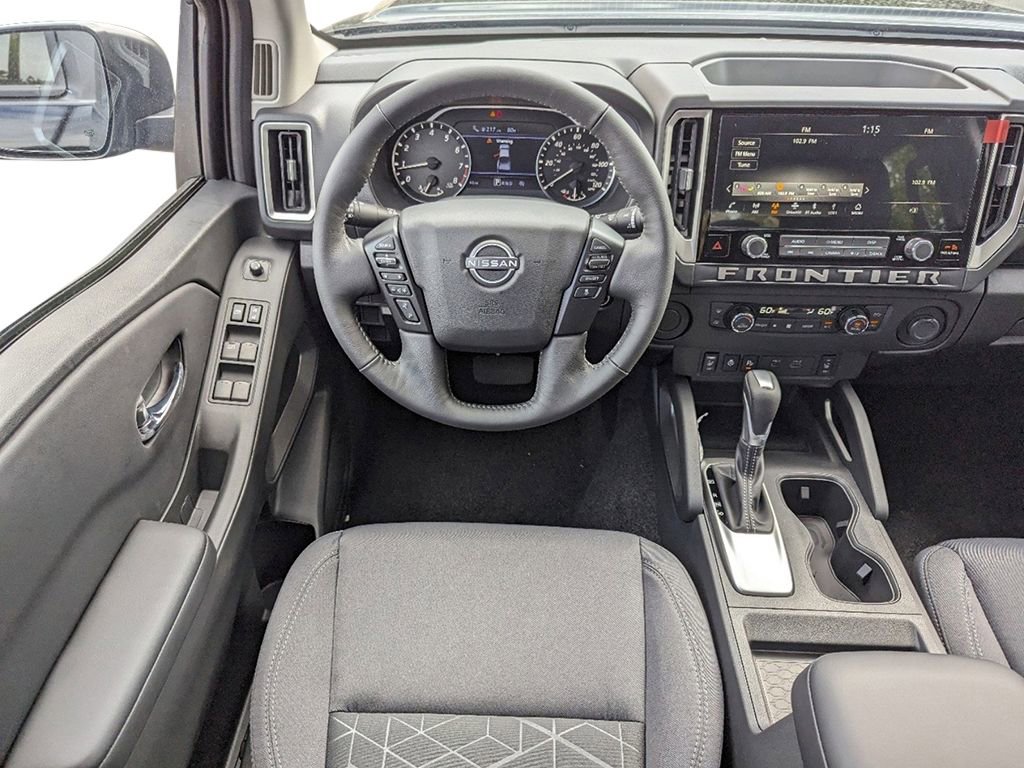 New 2025 Nissan Frontier SV w/ SV Convenience Package image 13