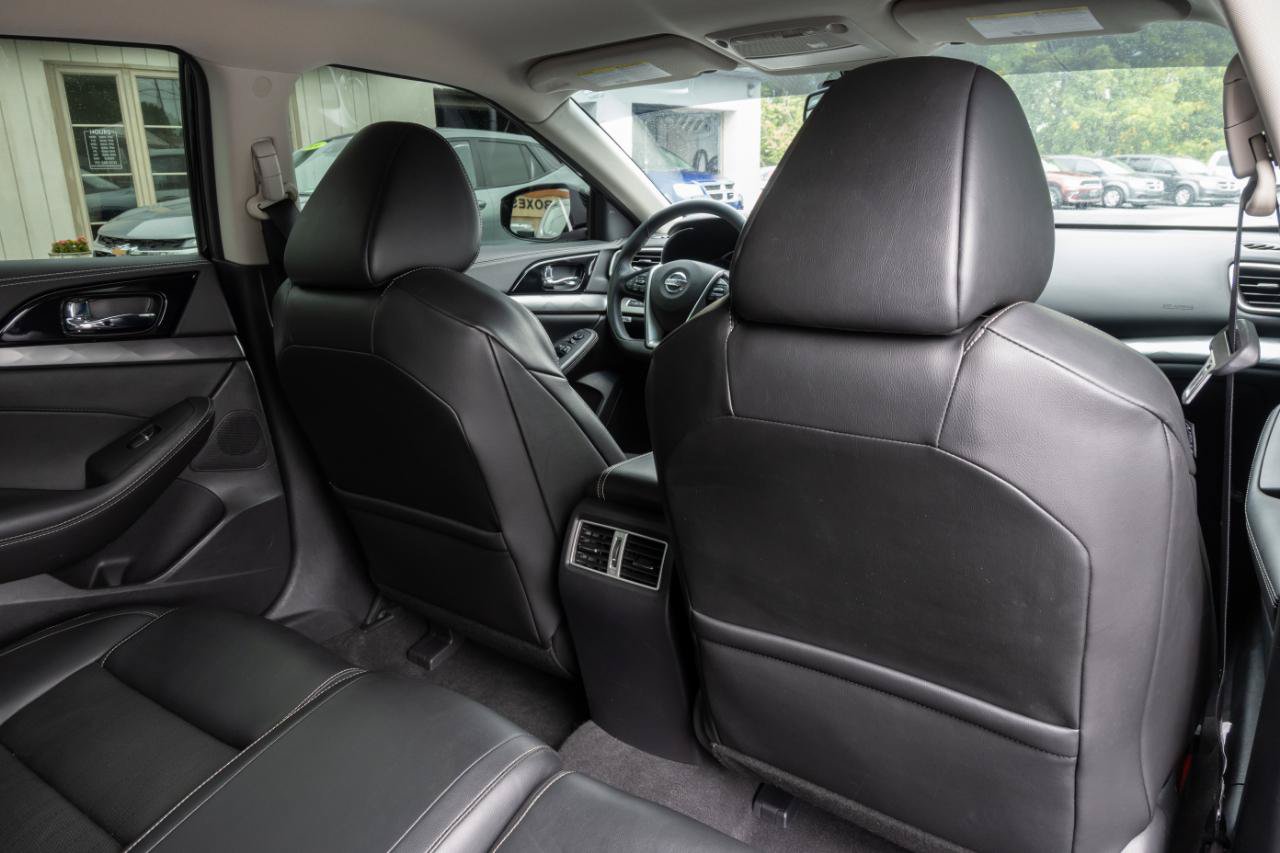 Used 2022 Nissan Maxima SV w/ Floor Mat Group FWD image 30