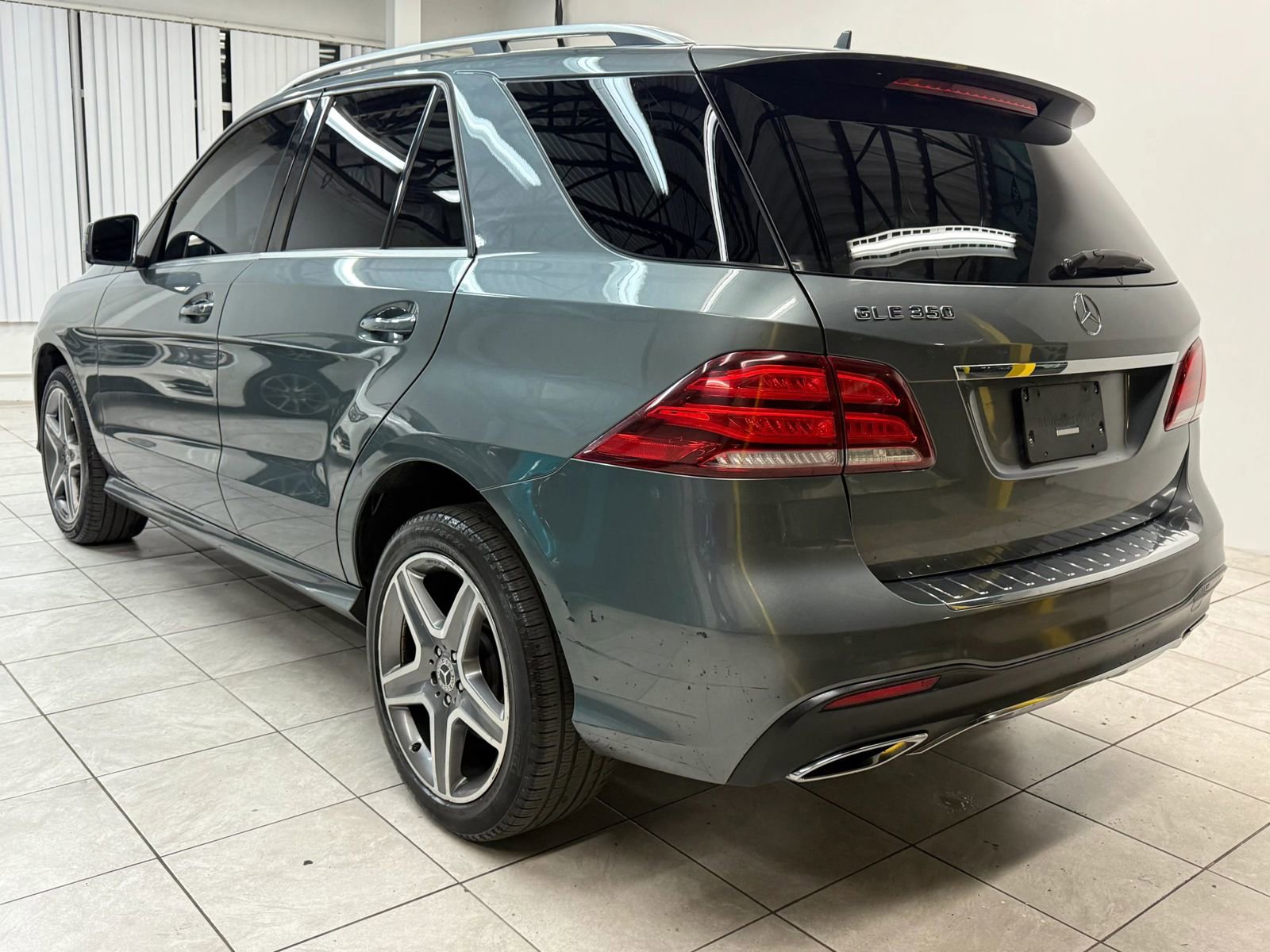 Used 2017 Mercedes-Benz GLE 350 w/ Premium 1 Package image 7