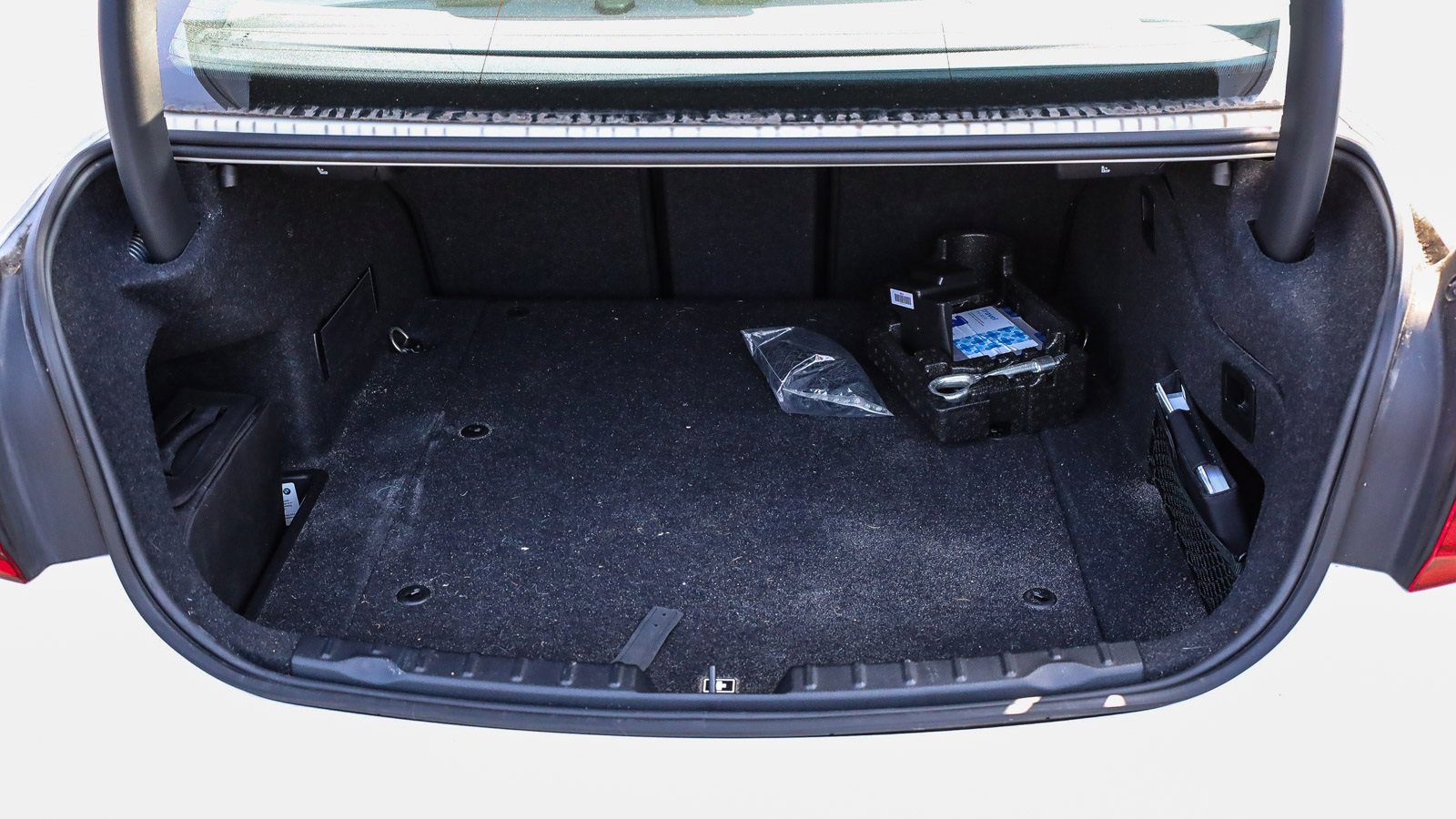 Used 2018 BMW 330e image 26