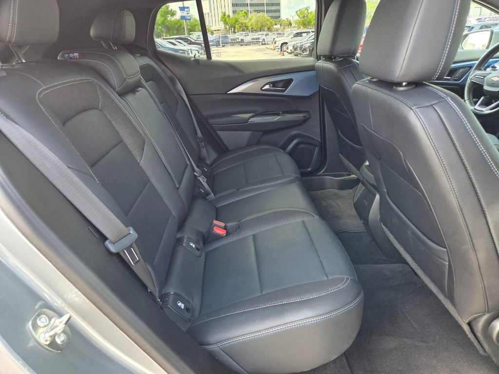 Certified 2025 Chevrolet Equinox EV LT w/ Convenience Package image 13