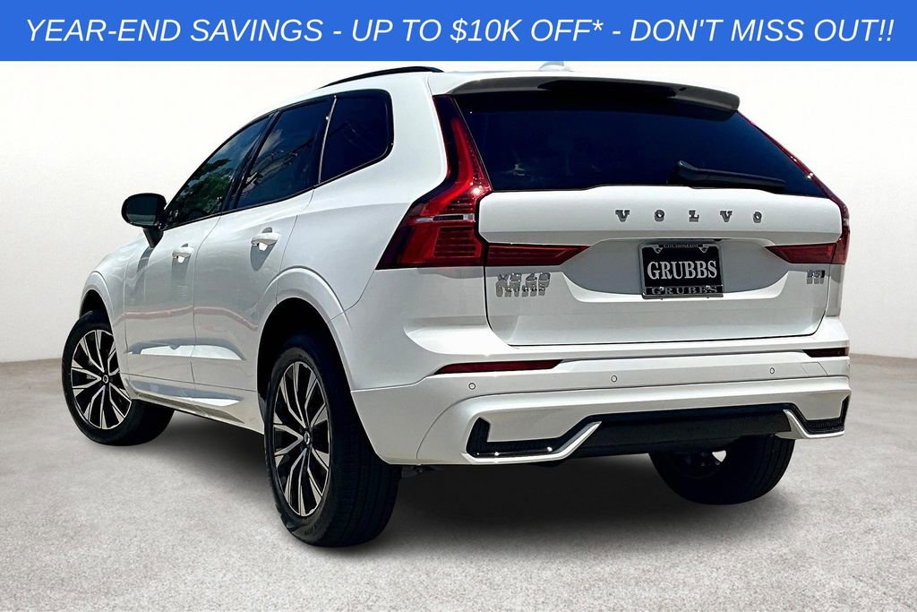 Used 2025 Volvo XC60 B5 Core w/ Climate Package image 9