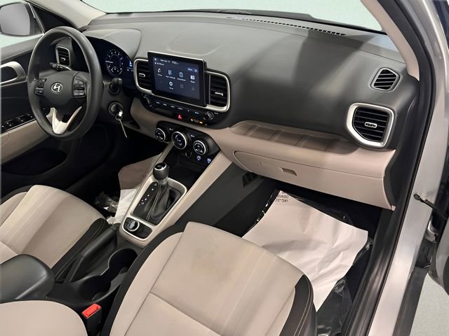 Used 2020 Hyundai Venue SEL FWD image 9