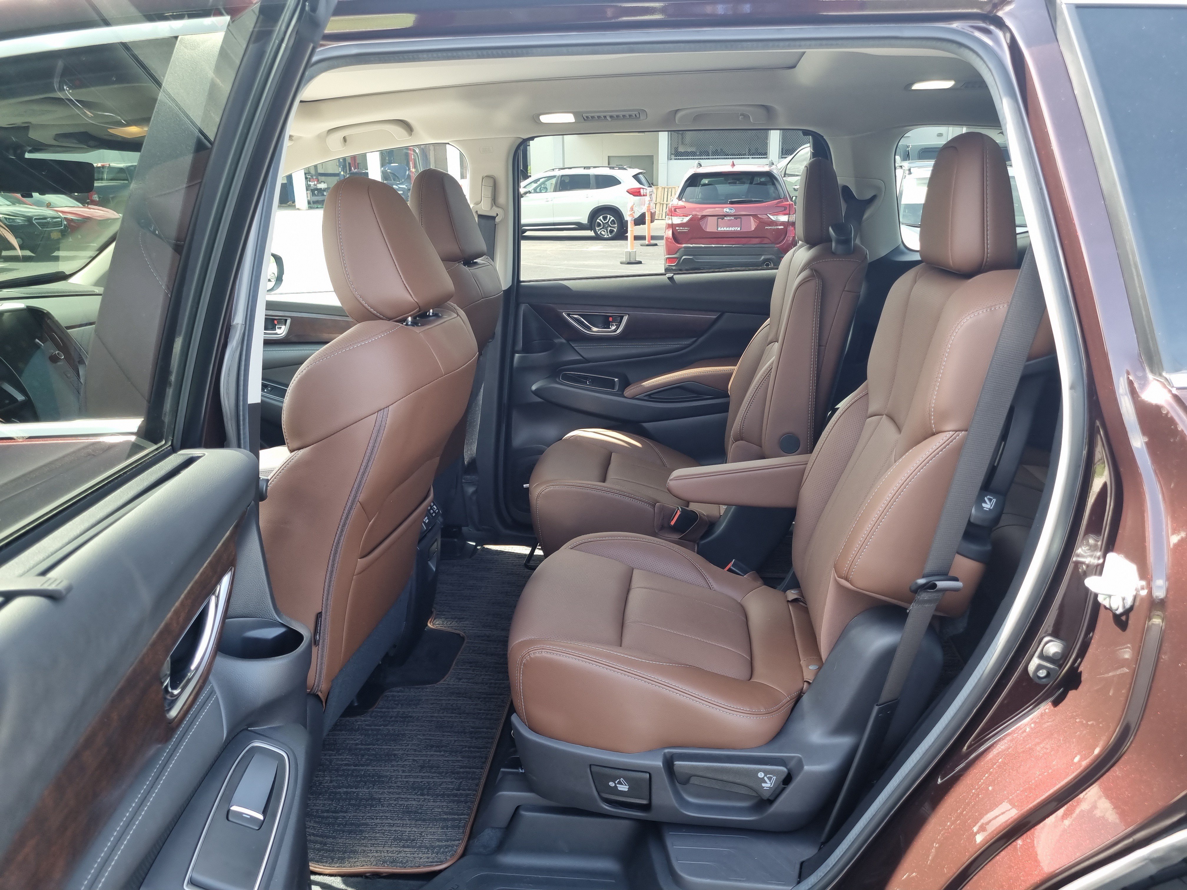 Used 2024 Subaru Ascent Touring w/ Popular Package #2 AWD/4WD image 11