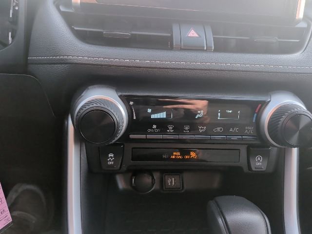 Used 2025 Toyota RAV4 LE image 23