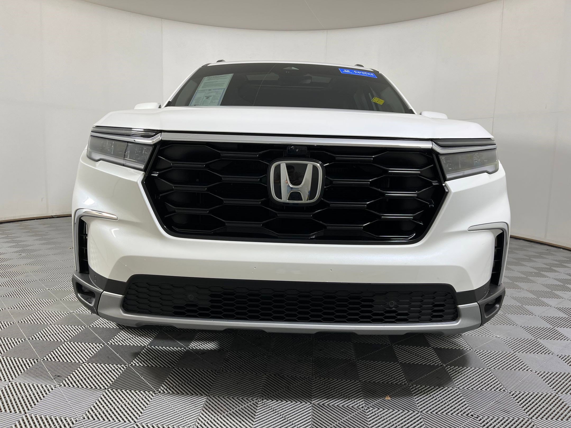 Certified 2025 Honda Pilot Elite image 5