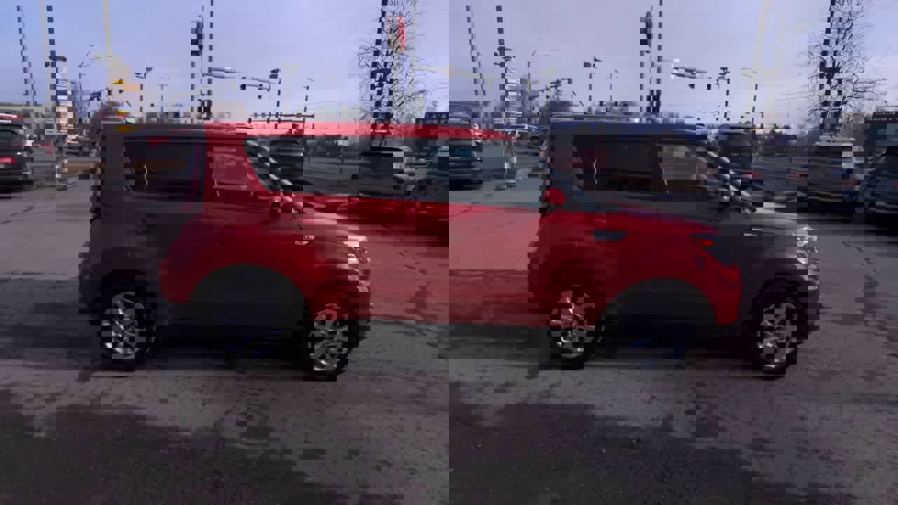 Used 2019 Kia Soul image 9