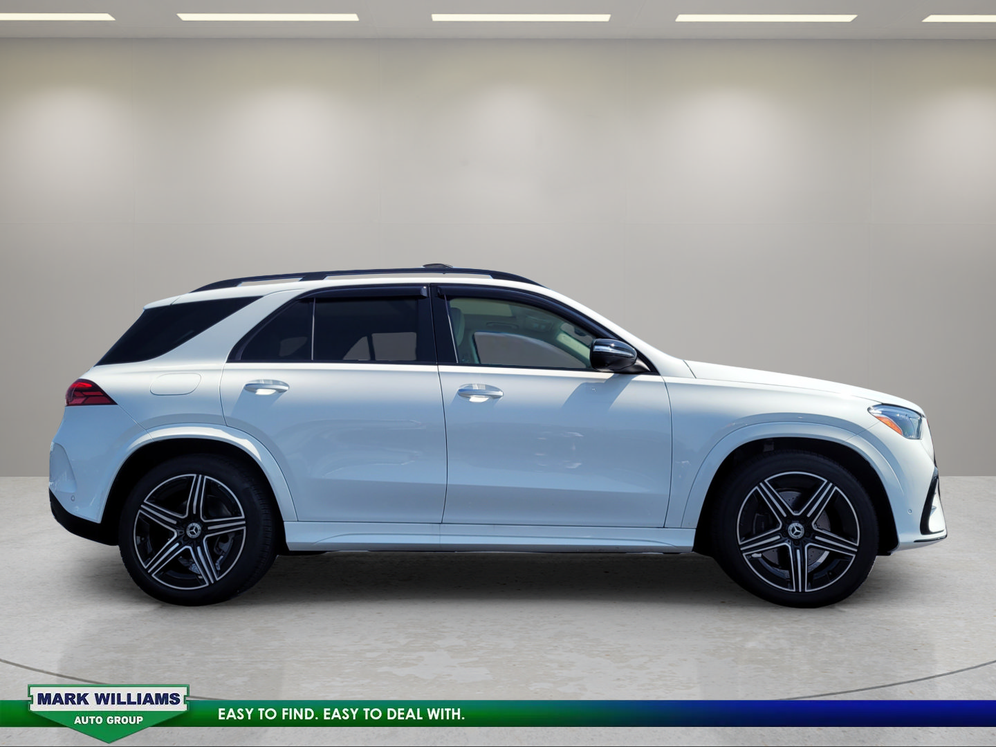 Used 2025 Mercedes-Benz GLE 350 4MATIC image 2