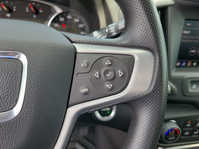 Used 2024 GMC Terrain SLE w/ Driver Convenience Package FWD image 27
