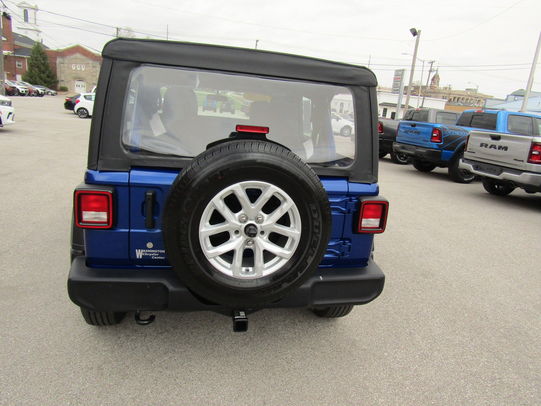 Used 2020 Jeep Wrangler Unlimited Sport image 4