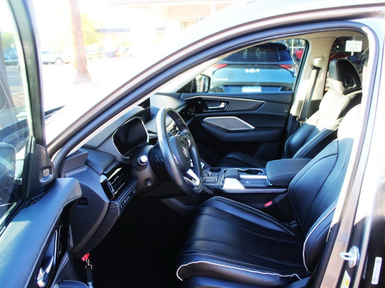 Certified 2023 Acura MDX w/ Advance Package AWD/4WD image 9