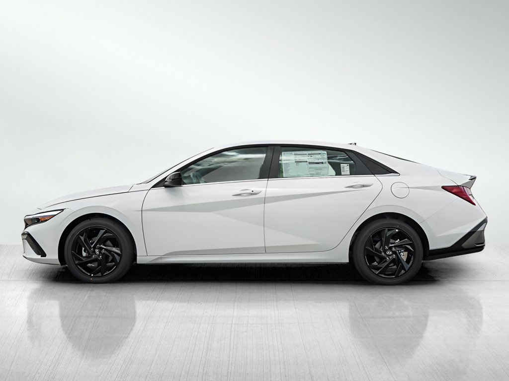 New 2026 Hyundai Elantra SEL Sport Premium w/ Cargo Package FWD image 4