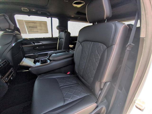 New 2026 Jeep Grand Wagoneer L Summit AWD/4WD image 15