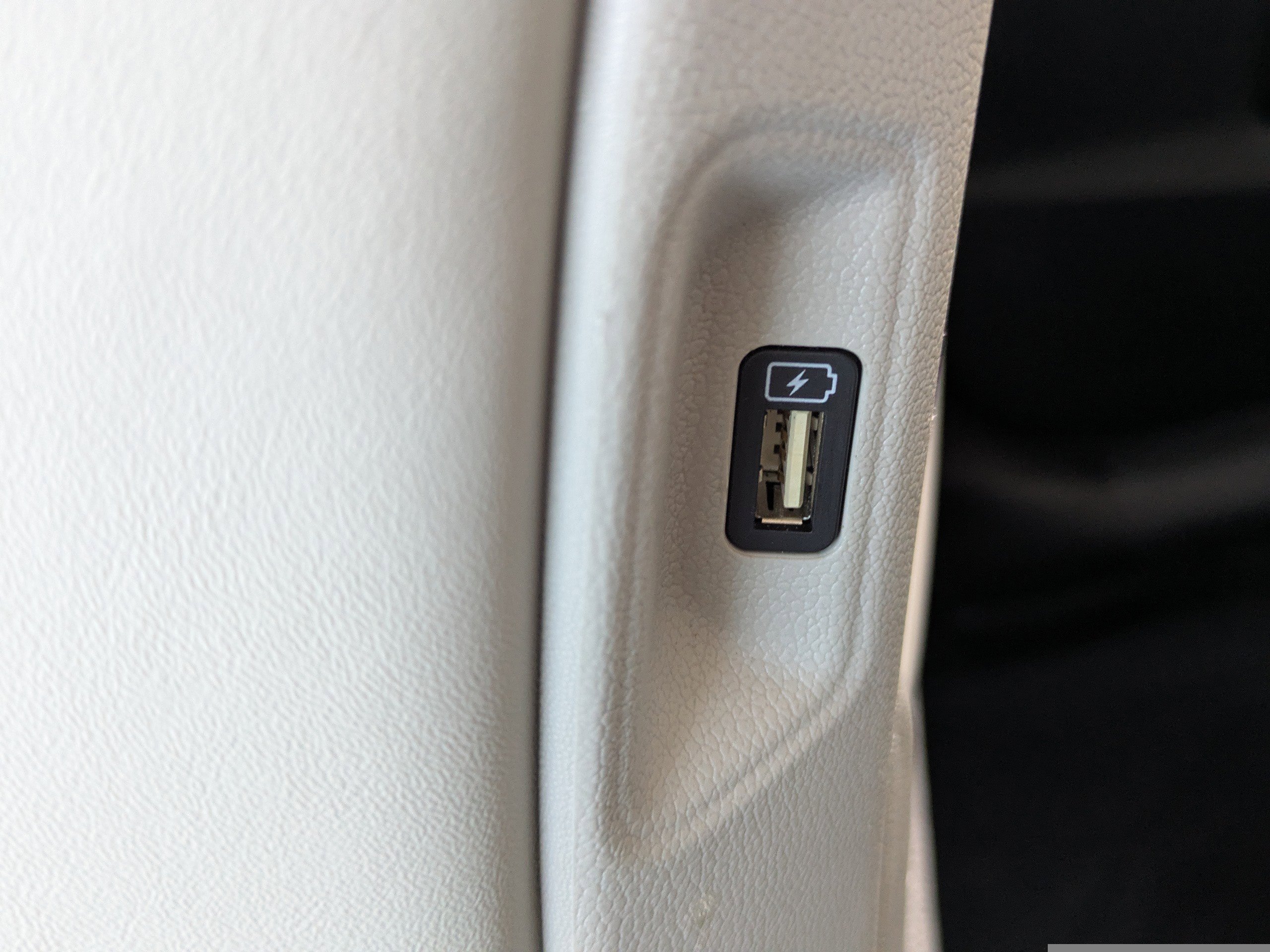 Used 2022 Kia Sorento S image 20