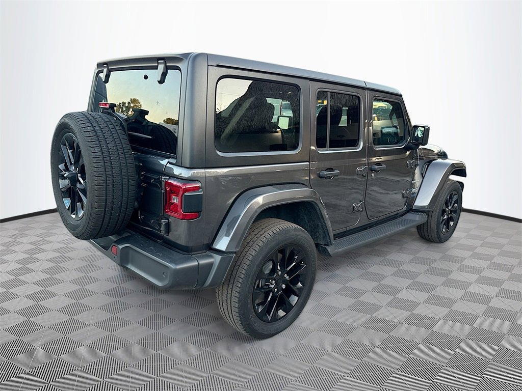 Used 2022 Jeep Wrangler Unlimited Sahara w/ Safety Group image 6