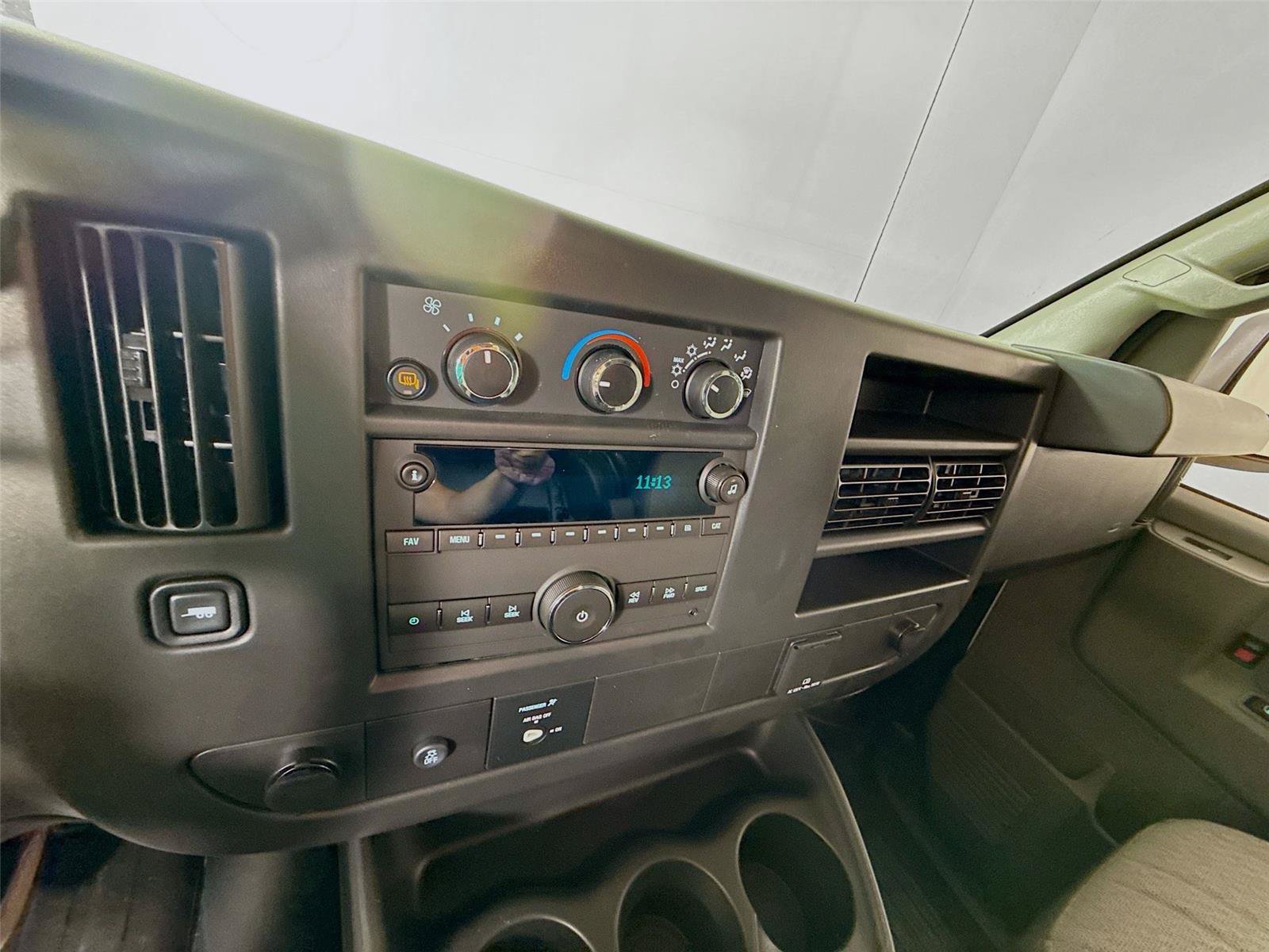 New 2026 GMC Savana 2500 w/ Driver Convenience Package RWD image 28