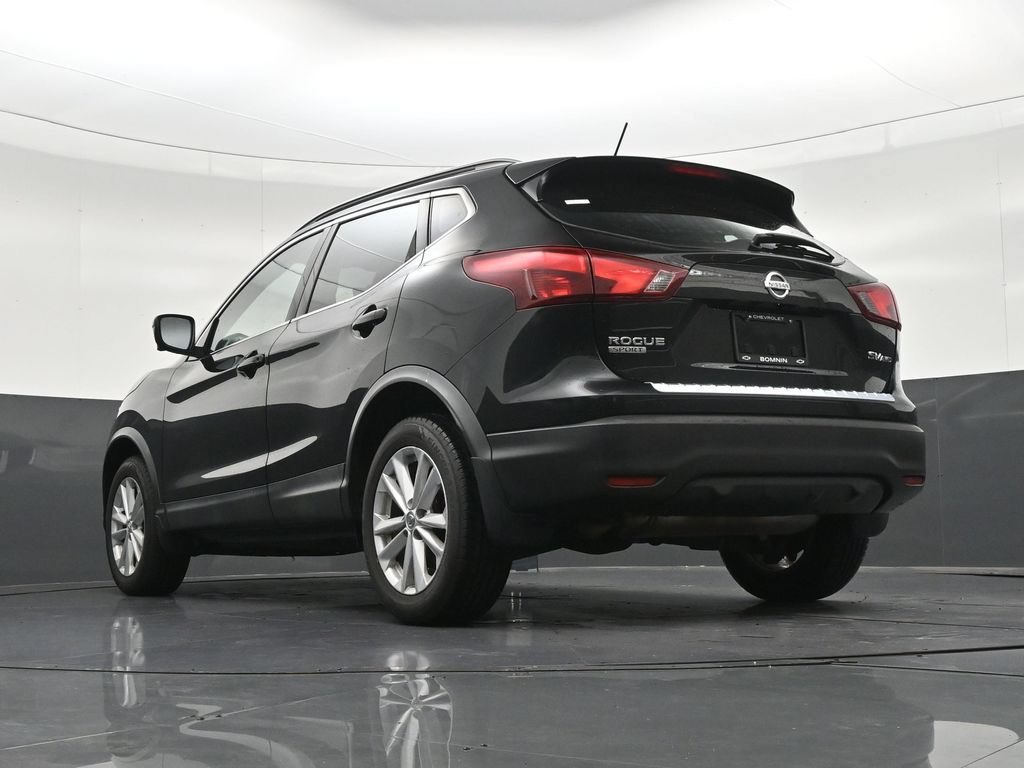 Used 2018 Nissan Rogue Sport SV w/ SV Technology Package AWD/4WD image 25