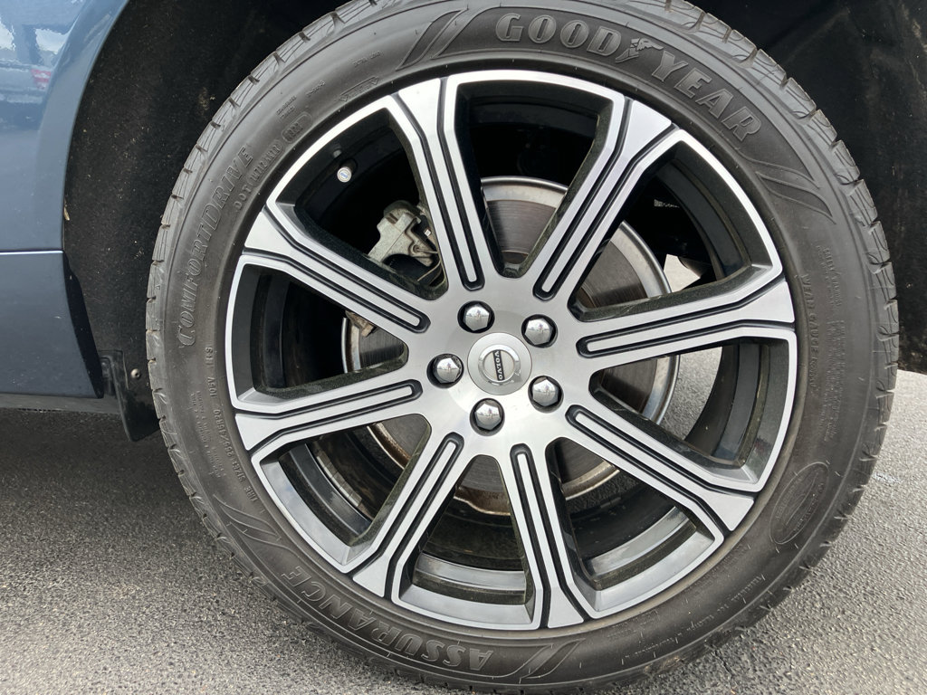 Used 2021 Volvo XC60 T6 Inscription w/ Advanced Package image 34