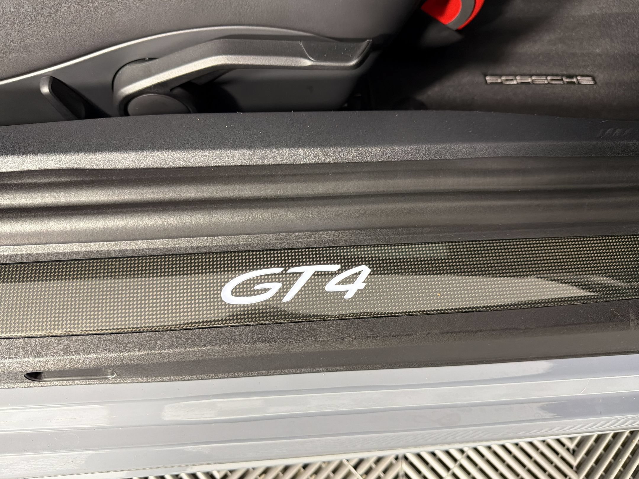Certified 2023 Porsche 718 Cayman GT4 RWD image 31
