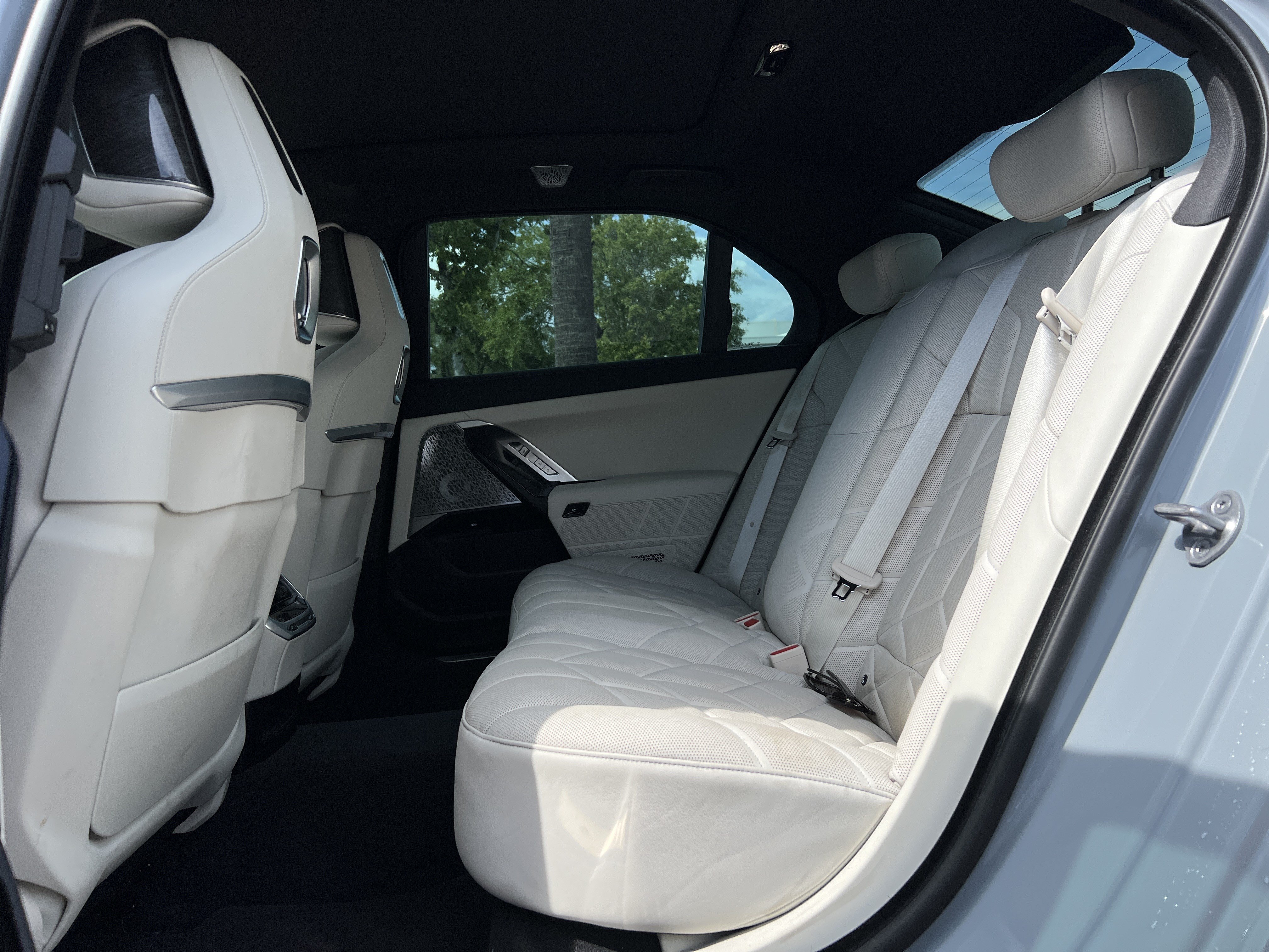 Used 2023 BMW 740i RWD image 31