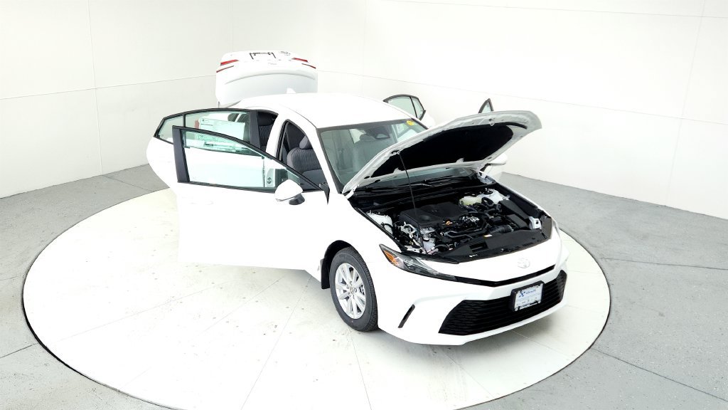 Certified 2025 Toyota Camry LE AWD/4WD image 17