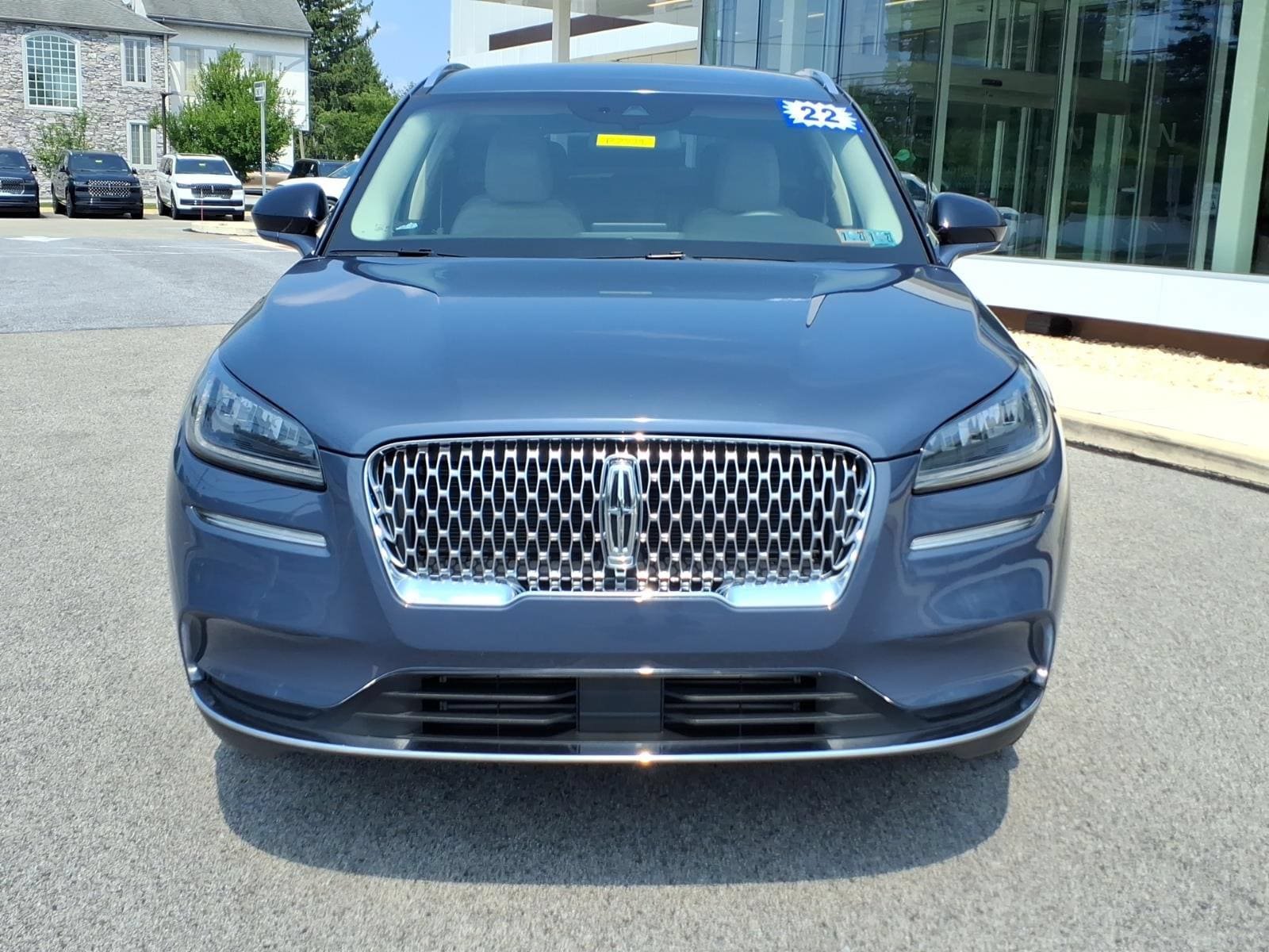 Certified 2022 Lincoln Corsair AWD w/ Equipment Group 101A image 8