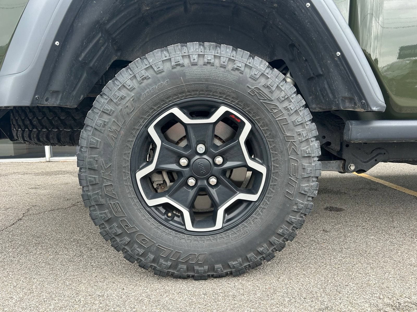 Used 2022 Jeep Gladiator Rubicon w/ LED Lighting Group AWD/4WD image 27