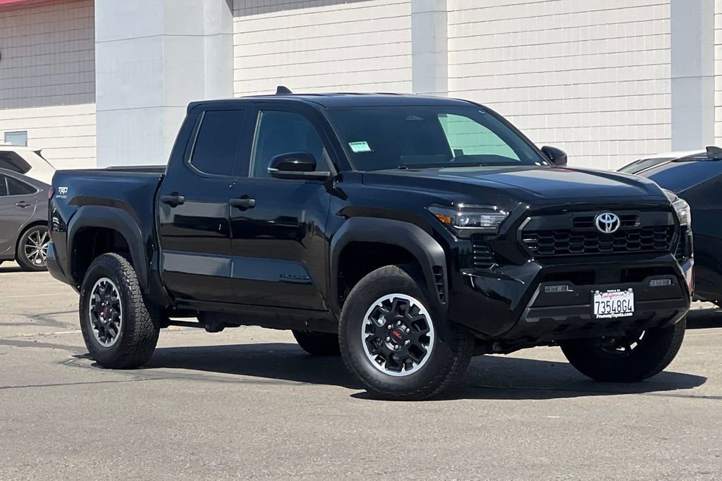 Certified 2025 Toyota Tacoma TRD Off-Road w/ TRD Off Road Upgrade Package image 2
