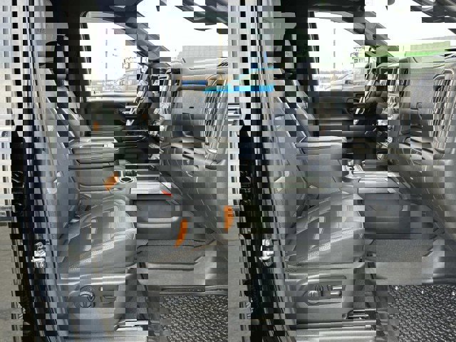 Used 2021 GMC Sierra 2500 AT4 w/ Gooseneck/5TH Wheel Package image 11