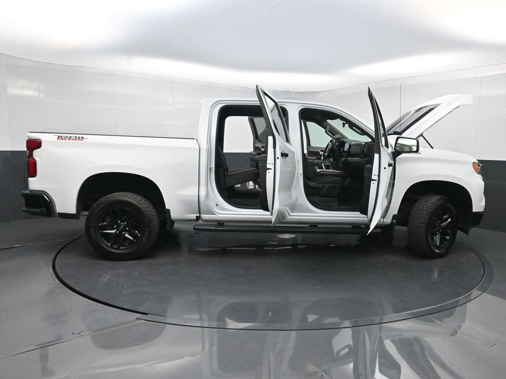 Used 2023 Chevrolet Silverado 1500 LT Trail Boss w/ Protection Package AWD/4WD image 35