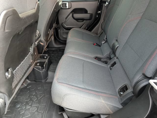 Used 2024 Jeep Gladiator Rubicon w/ Safety Group AWD/4WD image 27