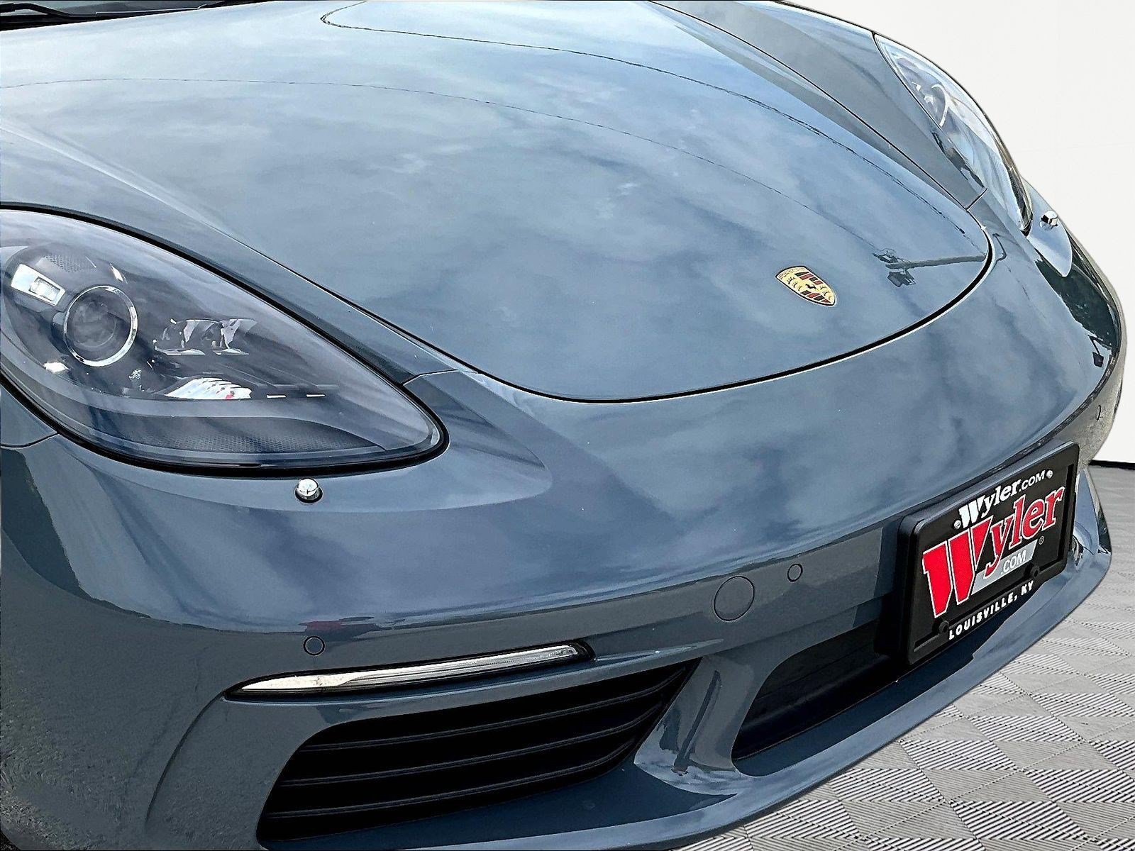 Used 2017 Porsche 718 Boxster RWD image 27