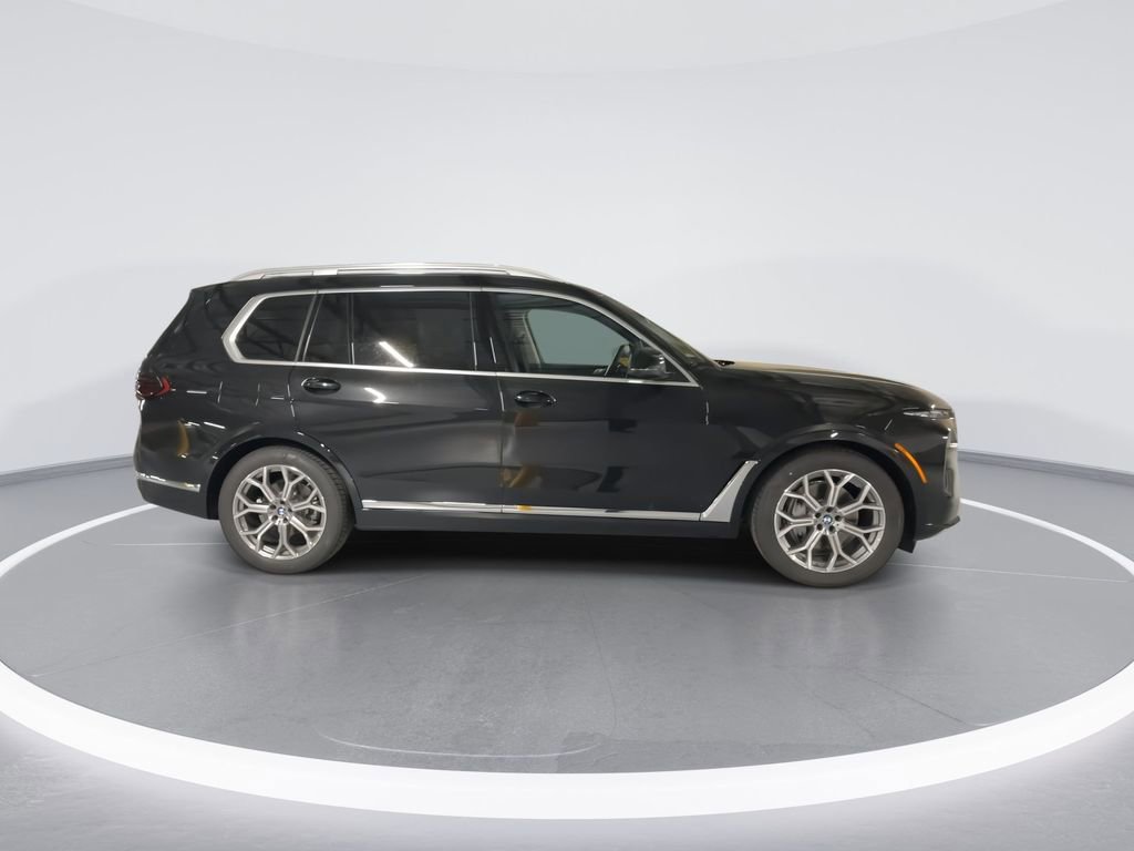 Used 2026 BMW X7 xDrive40i image 9