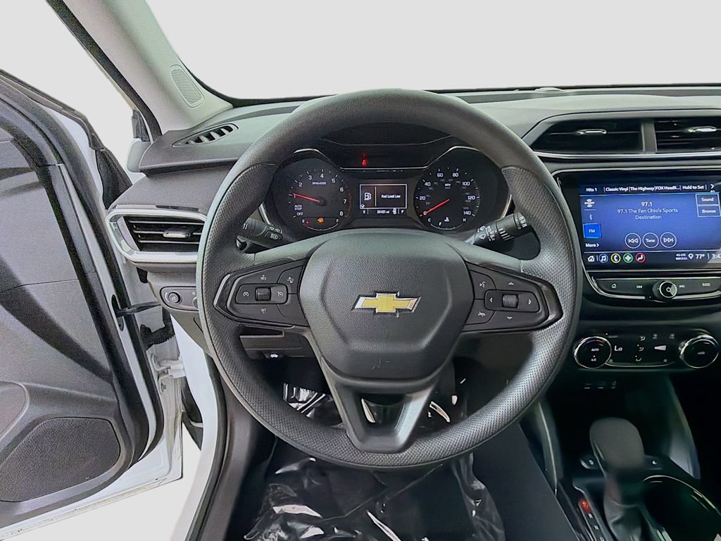 Used 2023 Chevrolet TrailBlazer LT w/ Convenience Package FWD image 31
