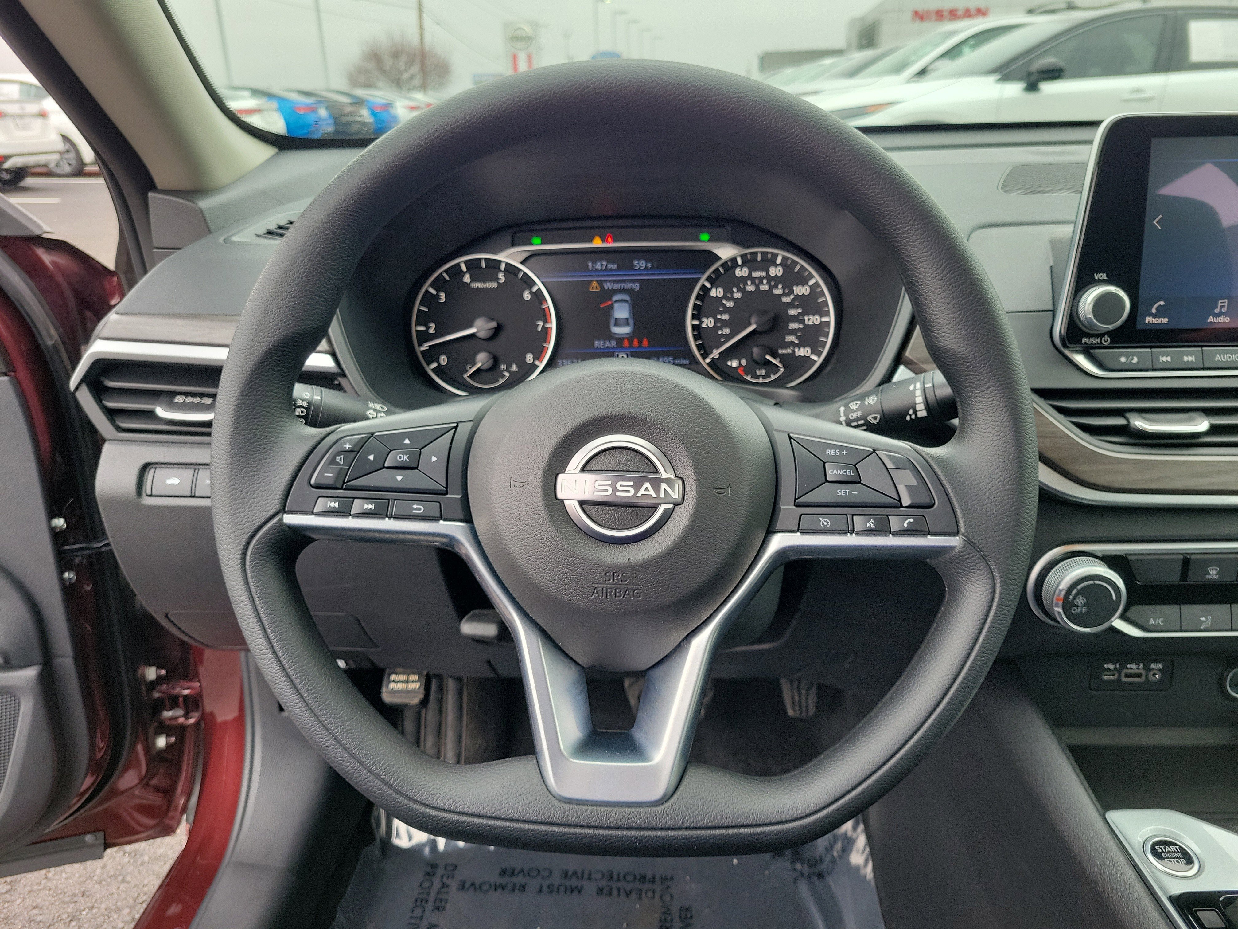 Used 2025 Nissan Altima 2.5 SV FWD image 21