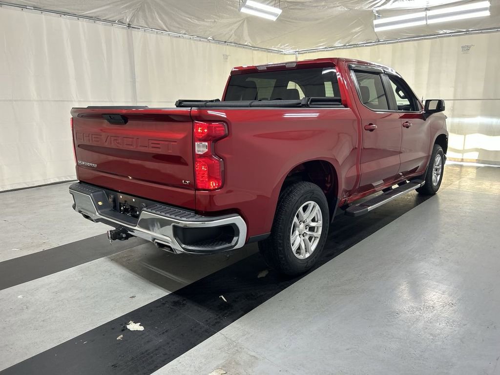 Used 2022 Chevrolet Silverado 1500 LT w/ Z71 Off-Road Package AWD/4WD image 2