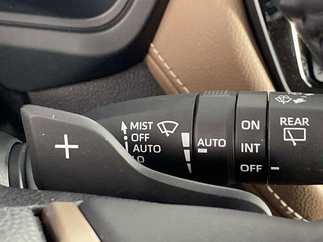 Used 2025 Toyota Grand Highlander AWD Hybrid image 20