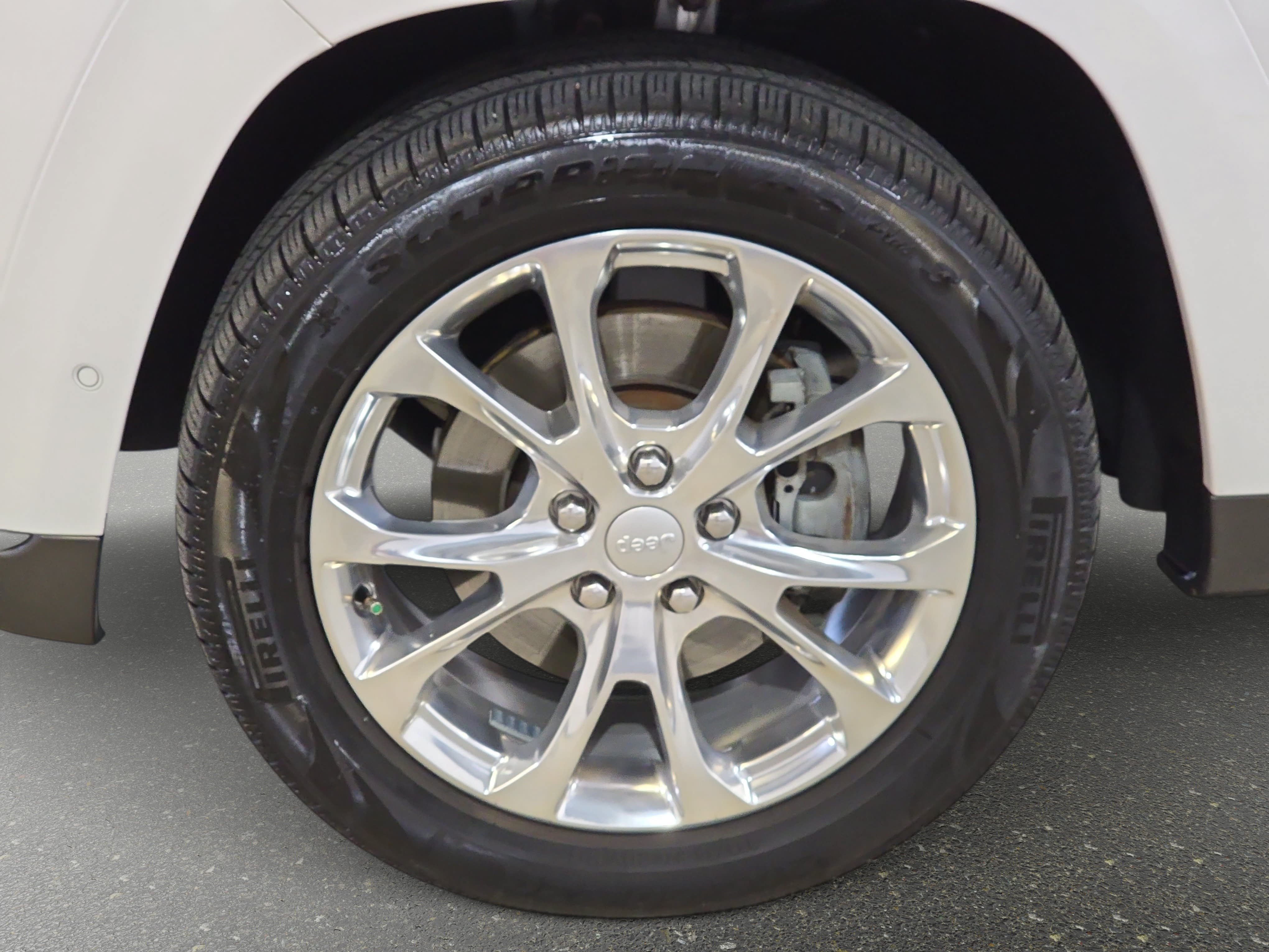 Used 2021 Jeep Grand Cherokee Summit AWD/4WD image 32