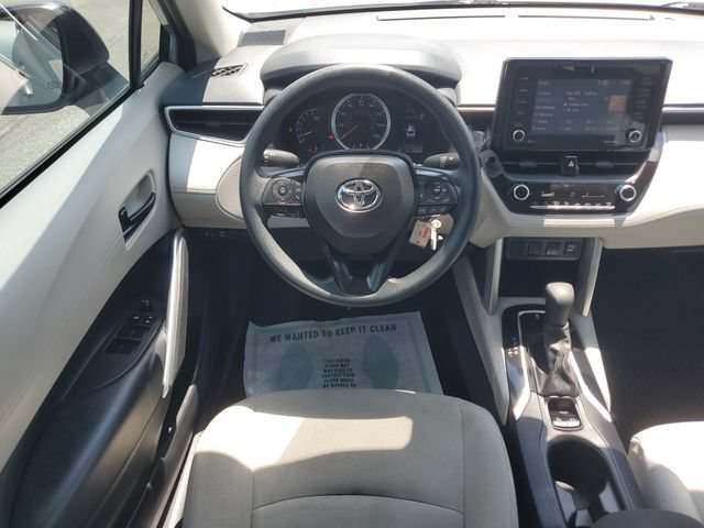 Used 2022 Toyota Corolla Cross L FWD image 16
