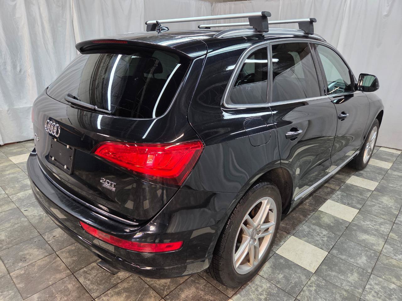 Used 2016 Audi Q5 2.0T Premium Plus w/ Technology Package AWD/4WD image 5
