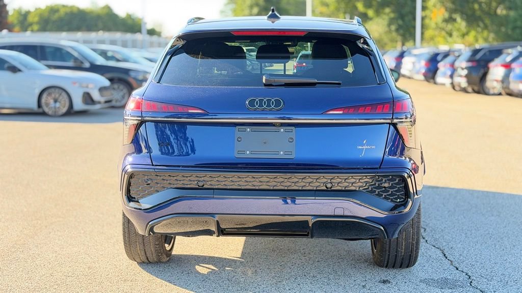 New 2026 Audi Q3 quattro 2.0T AWD/4WD image 5