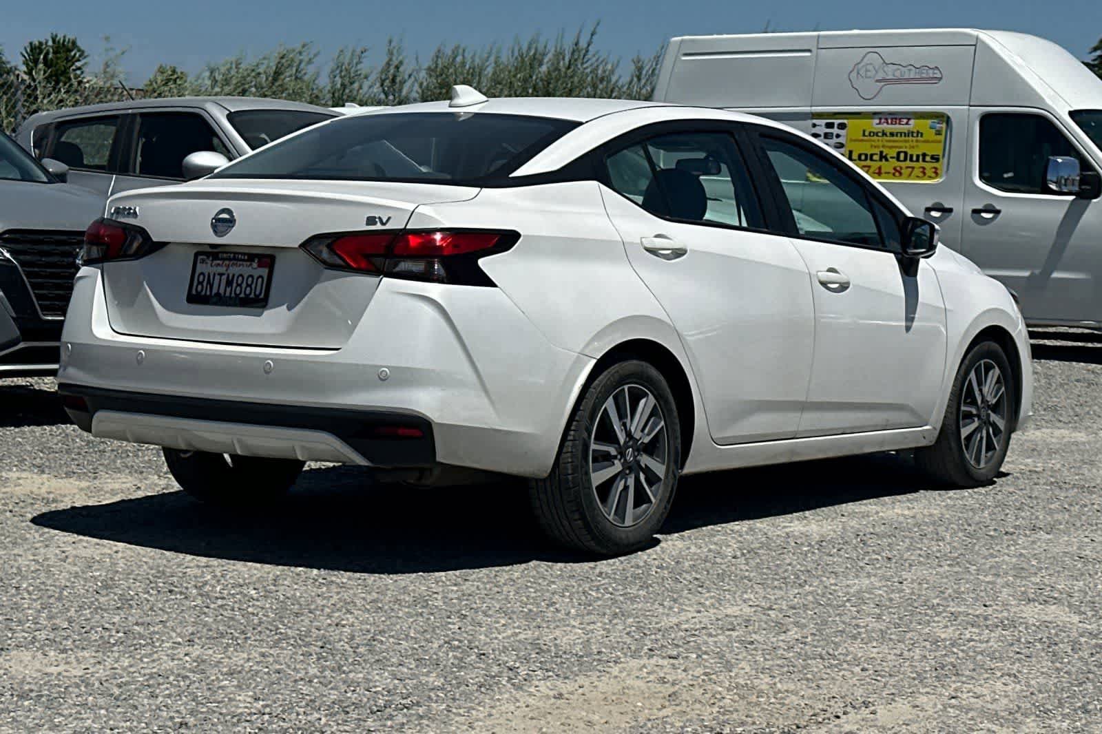 Used 2020 Nissan Versa SV FWD image 3