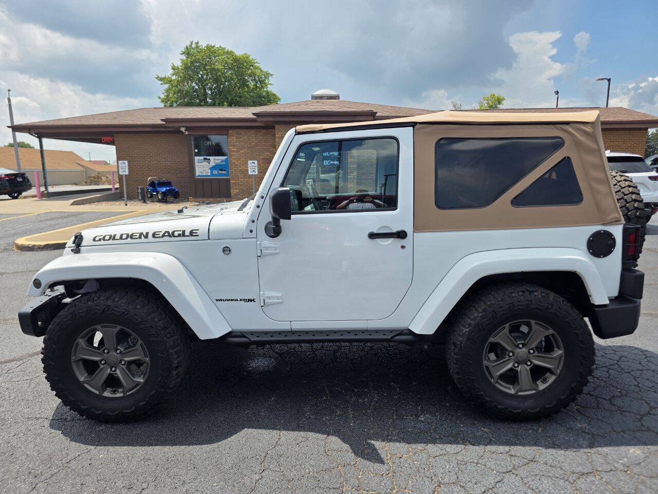 Used 2018 Jeep Wrangler Sport AWD/4WD image 8