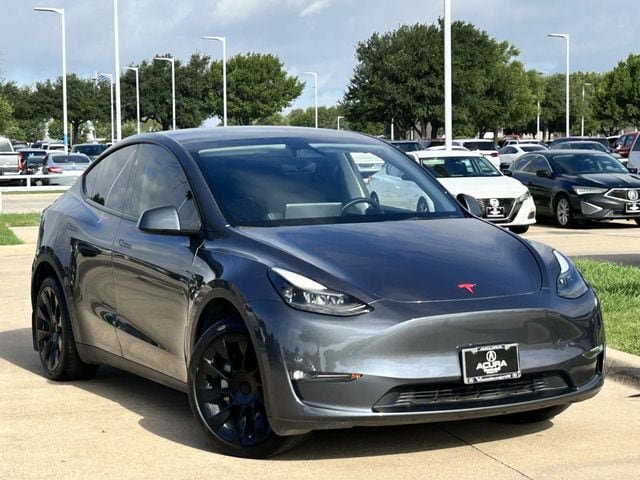 Used 2023 Tesla Model Y Long Range AWD/4WD image 2