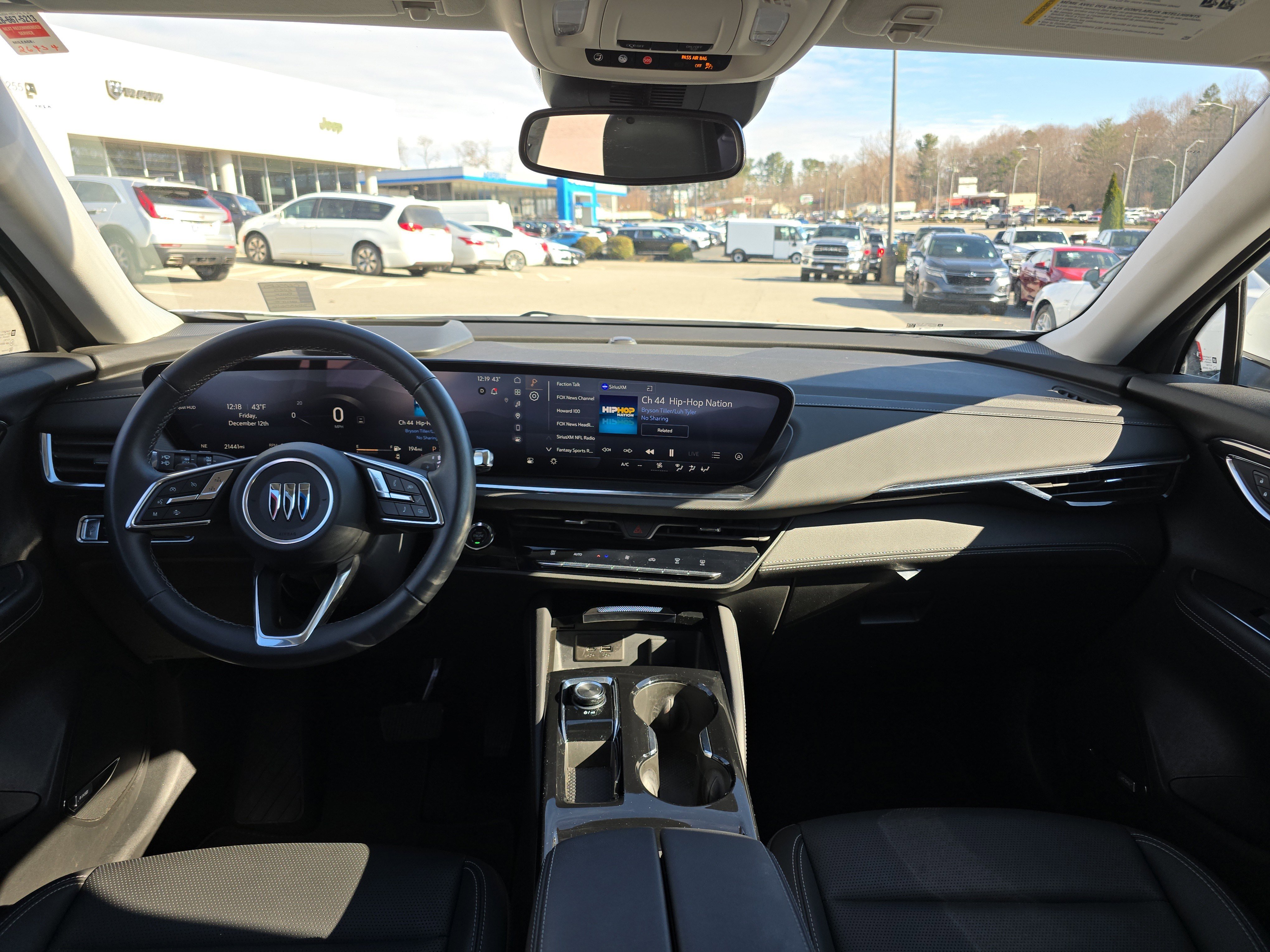 Used 2025 Buick Envision Preferred image 18