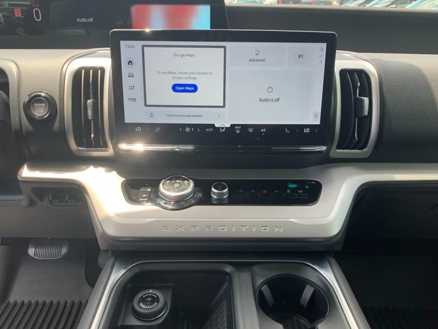 New 2025 Ford Expedition Active RWD image 32