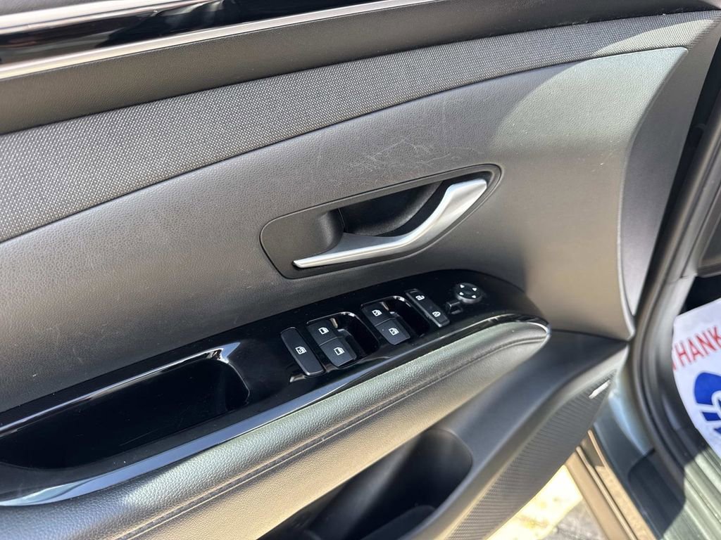 Used 2023 Hyundai Tucson Limited image 37