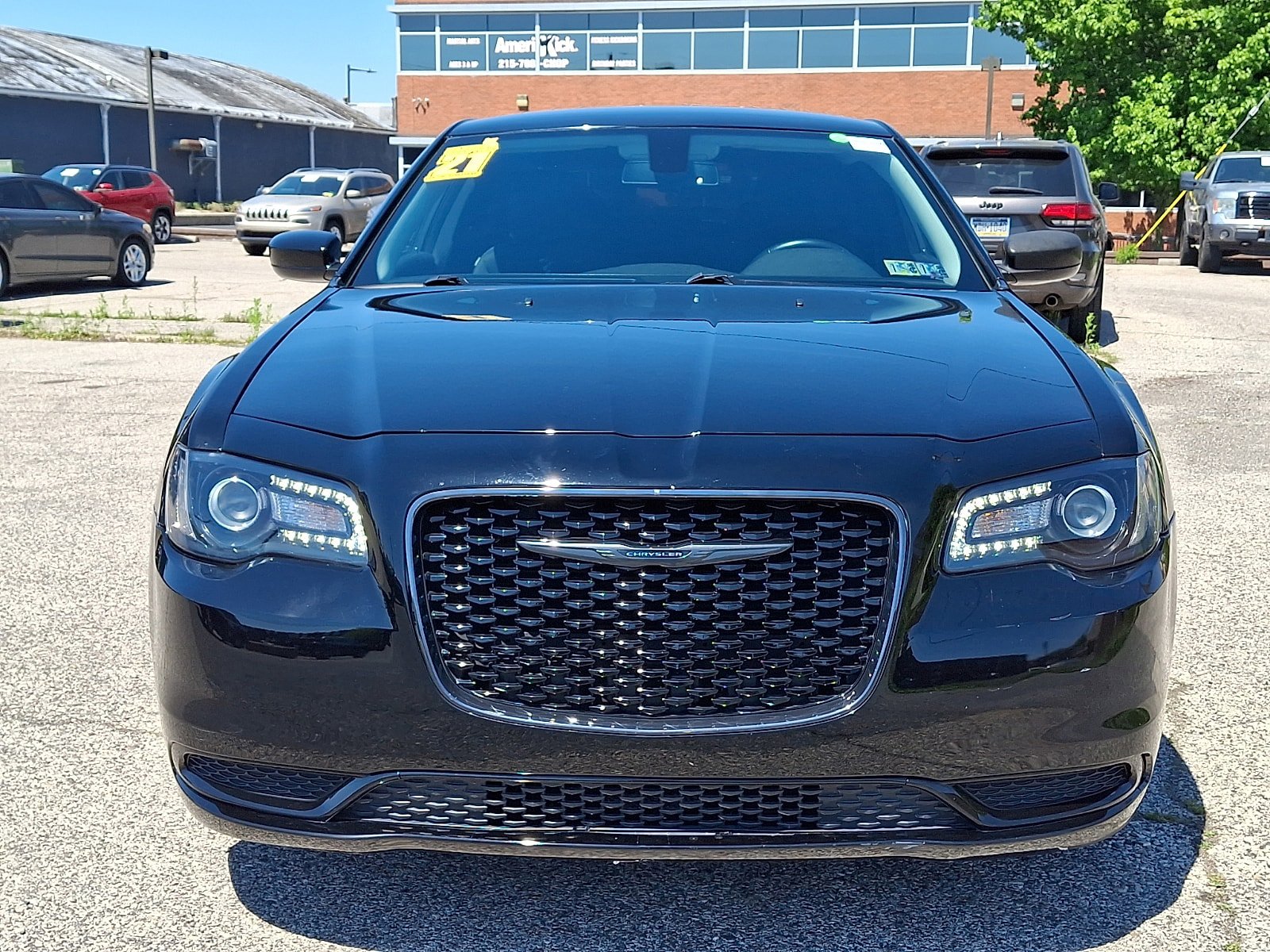 Used 2021 Chrysler 300 Touring w/ Sport Appearance Package RWD image 2