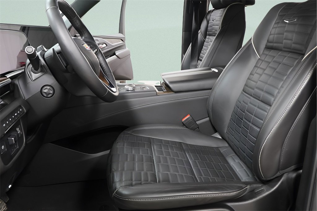 Used 2024 Cadillac Escalade ESV Sport Platinum w/ LPO, ONYX Package image 23