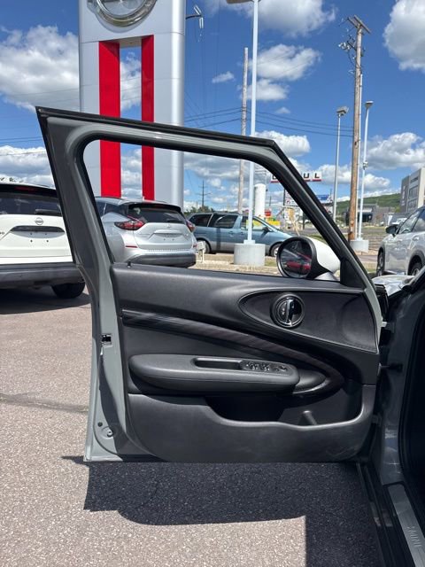 Used 2019 MINI Cooper Clubman ALL4 w/ Signature Upholstery Package AWD/4WD image 10